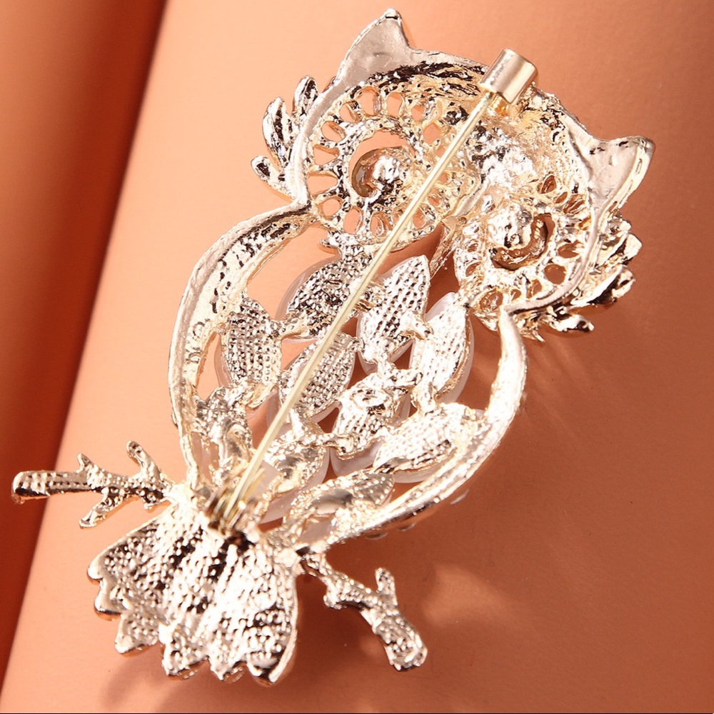 Rhinestone Gold Owl Wisdom Brooch Pin - Picture 2 of 5
